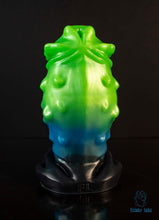 Load image into Gallery viewer, SPYKE MEDIUM DILDO