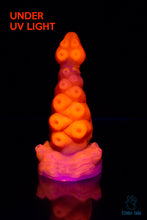 Load image into Gallery viewer, SQUID-E SMALL DILDO